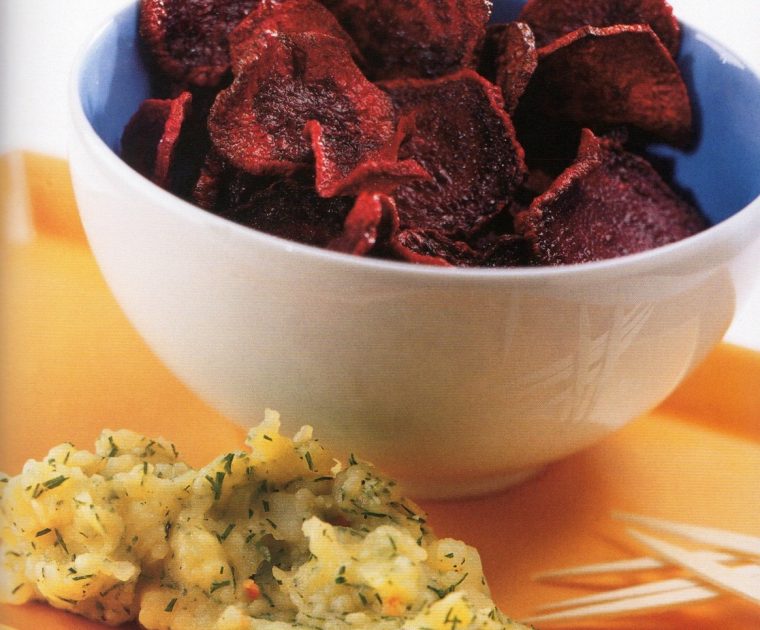 Rote Bete-Chips mit Kartoffel-Knoblauch-Creme Rezept | SpeiseGut Rezept
